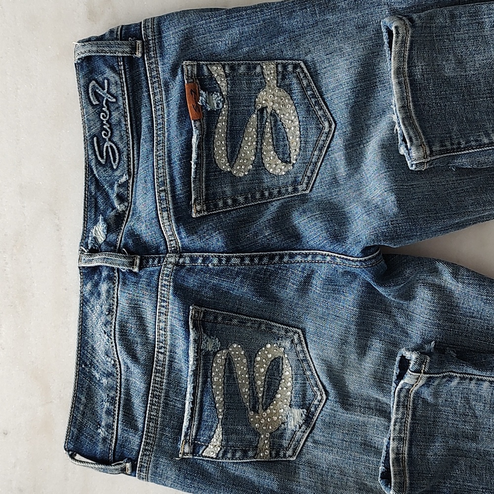 Distressed Skinny Jeans